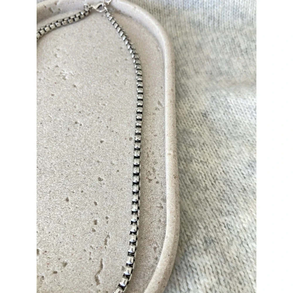 Silver Tone Square Link Tennis Necklace Collar Minimalist‎ Classic Elegant
